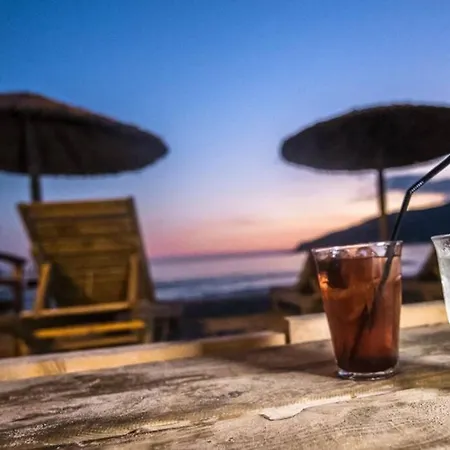 Itilo * Néon Oítilon