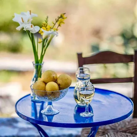 Itilo ヴィラ Néon Oítilon