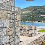 Villa Itilo Néon Oítilon