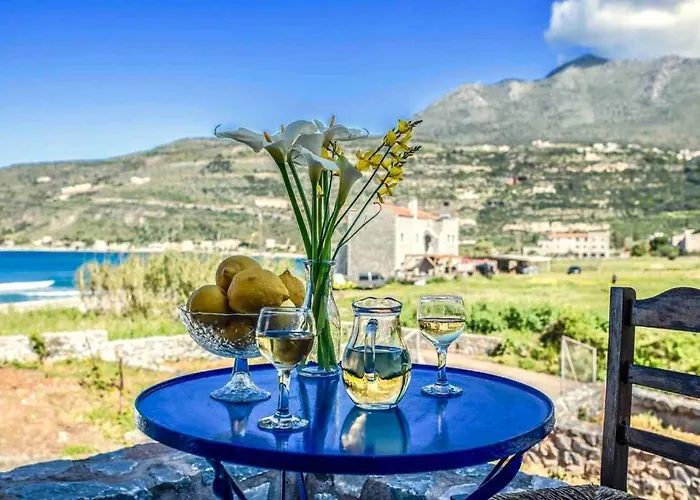 Itilo Villa Néon Oítilon