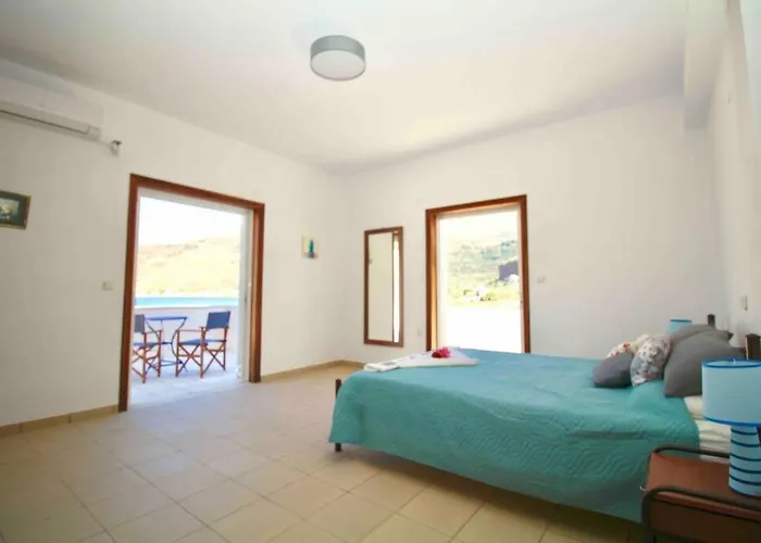 Itilo * Néon Oítilon