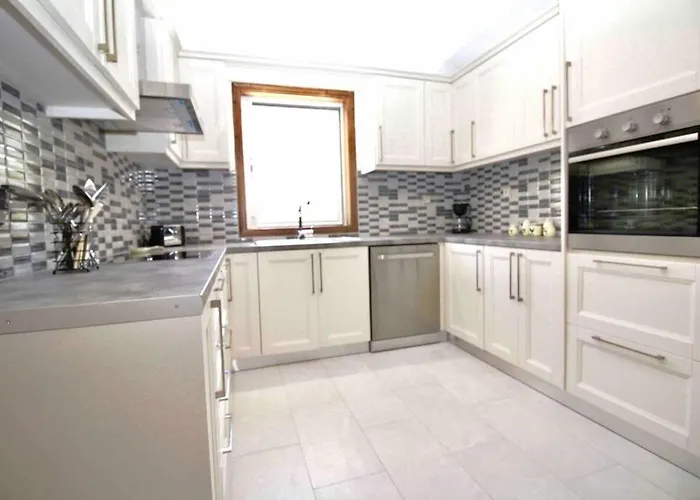 Villa Itilo Néon Oítilon